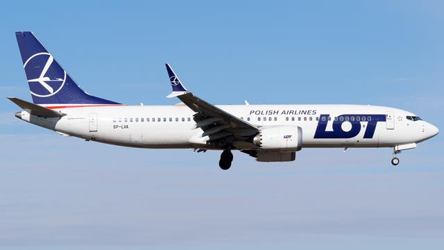SP-LVA::LOT Polish Airlines